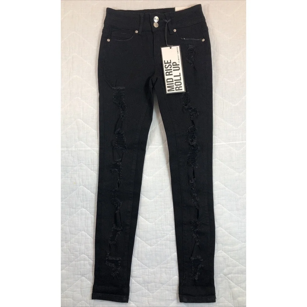 Almost Famous Jeans Women's 0 Denim Black Mid Rise Roll Up Distressed Skinny New